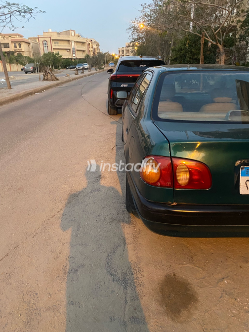 Toyota Corolla 2001 Green Used for Sale - 3