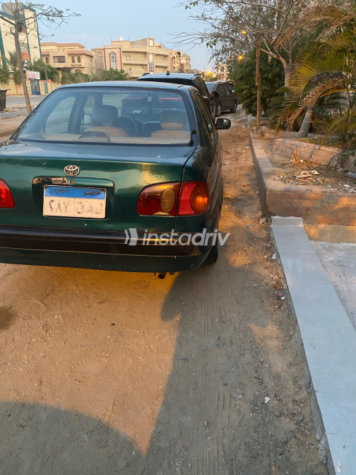 Toyota Corolla 2001 Green Used for Sale - 9