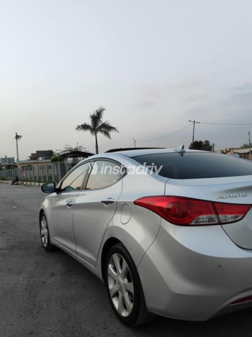 Hyundai Avante 2011 Silver Used for Sale - 4