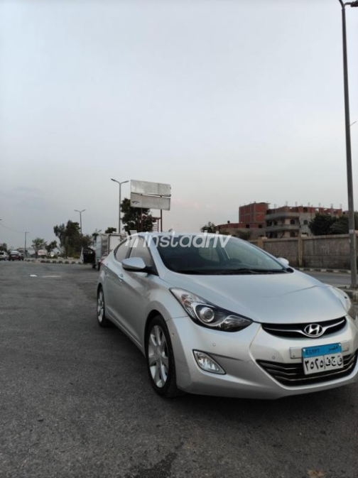 Hyundai Avante 2011 Silver Used for Sale - 6