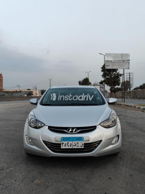 Hyundai Avante 2011 Silver Used for Sale - 10