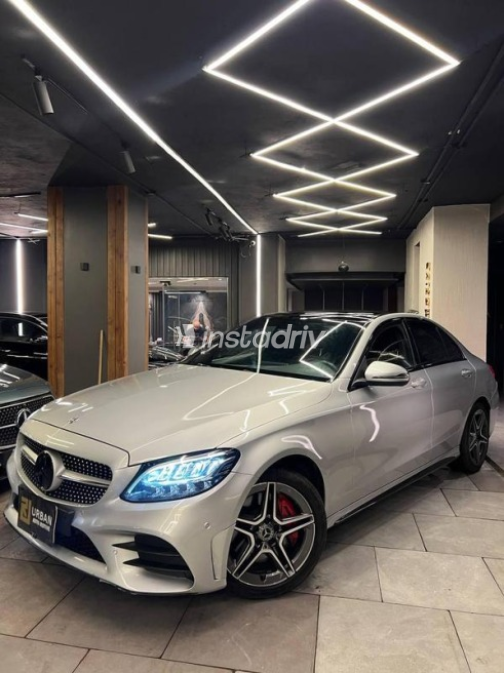 مرسيدس GLC300  إيه إم جي 2020 رمادي مستعملة للبيع - 1