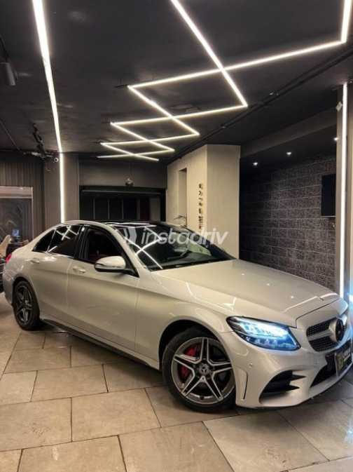 مرسيدس GLC300  إيه إم جي 2020 رمادي مستعملة للبيع - 4