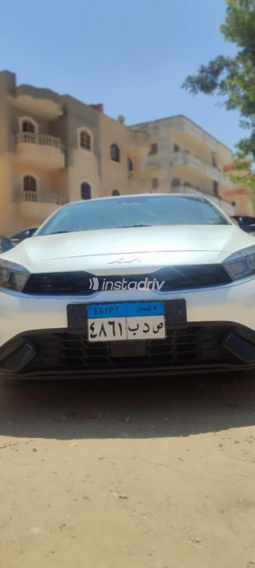 Kia K3 2022 White Used for Sale - 9