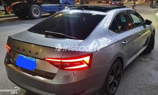 سكودا سوبيرب 2021 رمادي مستعملة للبيع - 2