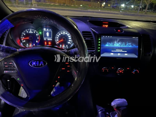 Kia Cerato 2017 Gray Used for Sale - 2