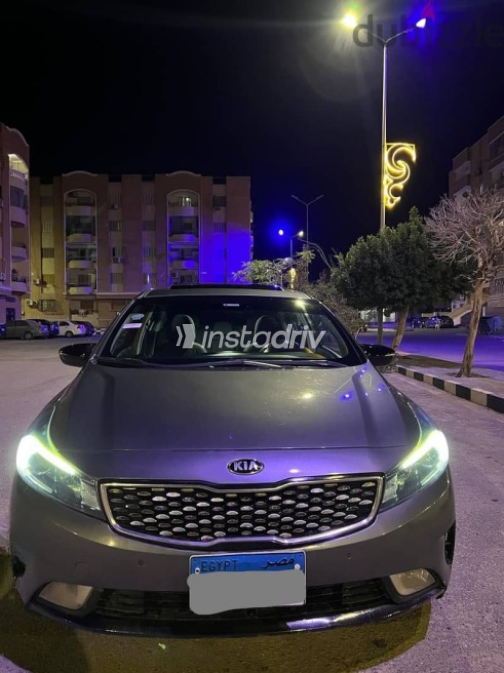 Kia Cerato 2017 Gray Used for Sale - 4