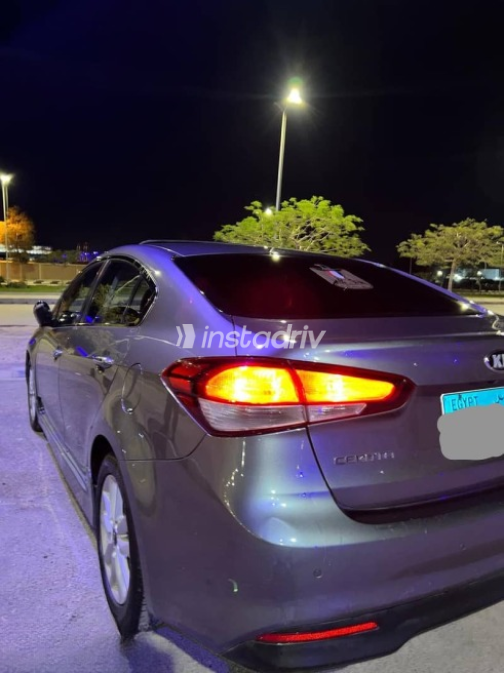 Kia Cerato 2017 Gray Used for Sale - 8