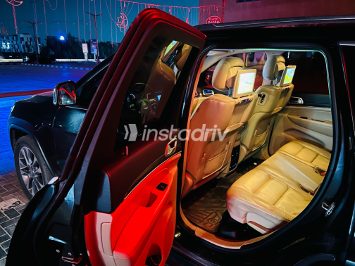 Jeep Grand Cherokee 2018 Black Used for Sale - 7