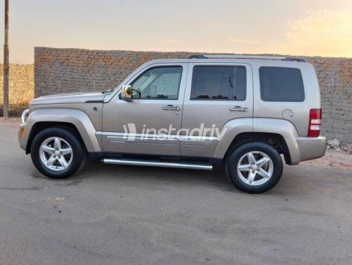 Jeep Cherokee 2013 Gold Used for Sale - 3