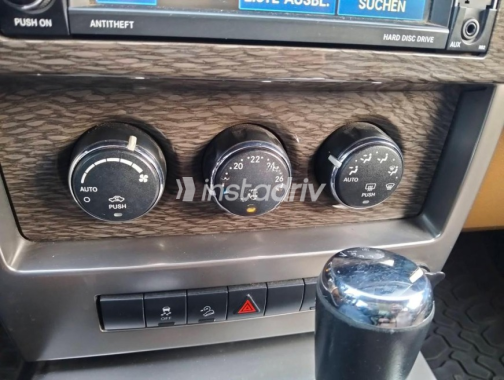 Jeep Cherokee 2013 Gold Used for Sale - 10