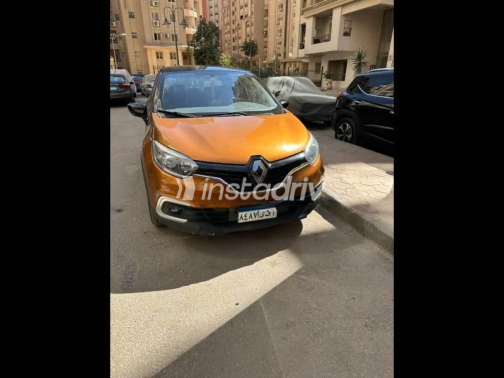 Renault Captur 2019 White Used for Sale - 1
