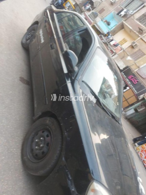 هيونداي فيرنا 2010 أسود مستعملة للبيع - 4