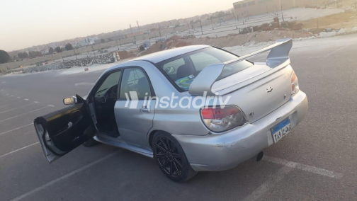 سوبارو امبريزا 2003 فضي مستعملة للبيع - 3