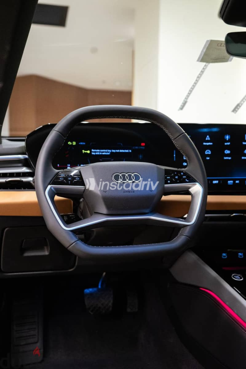 اودي A5 2025 أزرق غامق جديدة للبيع - 5