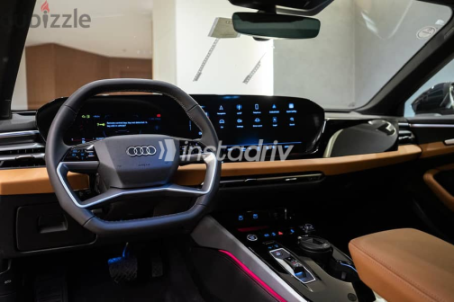اودي A5 2025 أزرق غامق جديدة للبيع - 8