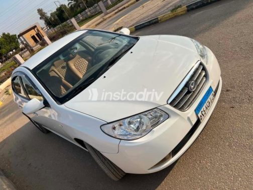 Hyundai Avante 2007 White Used for Sale - 6