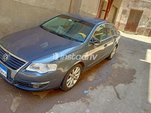 Volkswagen Passat 2010 White Used for Sale - 2