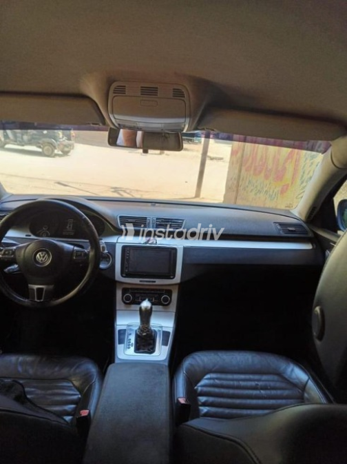 Volkswagen Passat 2010 White Used for Sale - 7