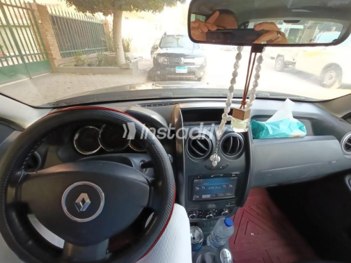 Renault Duster 2015 Black Used for Sale - 3