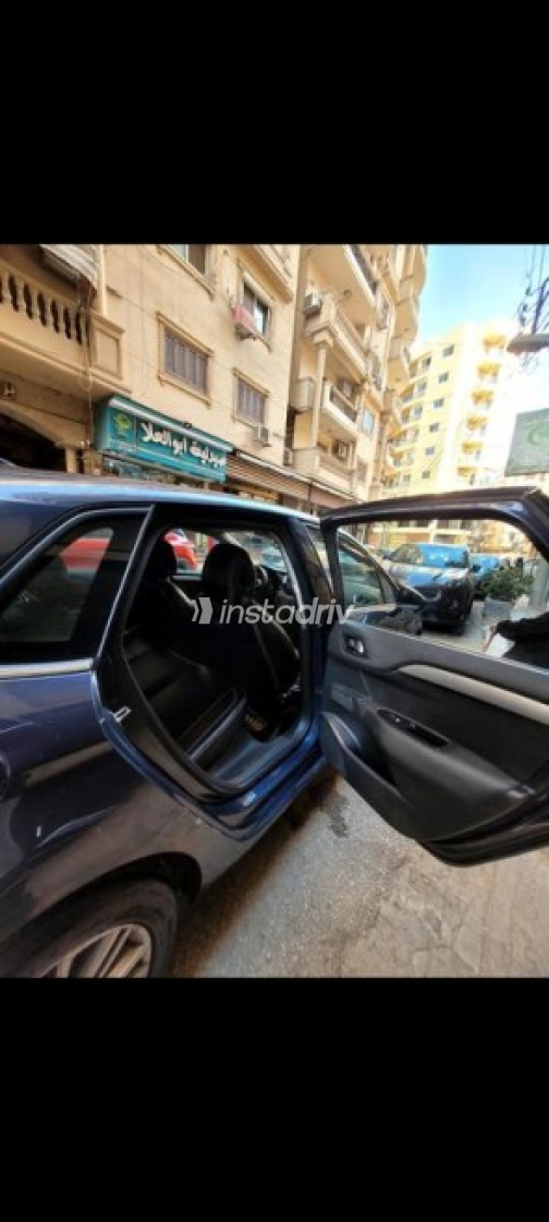 سيتروين C4 2013 أزرق غامق مستعملة للبيع - 3