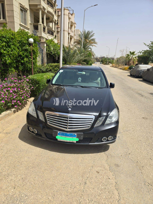مرسيدس E 250 2011 أسود مستعملة للبيع - 5