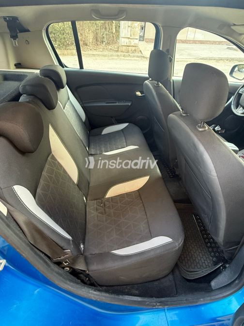Renault Sandero Step Way 2016 Blue Used for Sale - 3
