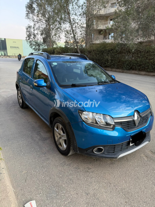 Renault Sandero Step Way 2016 Blue Used for Sale - 7
