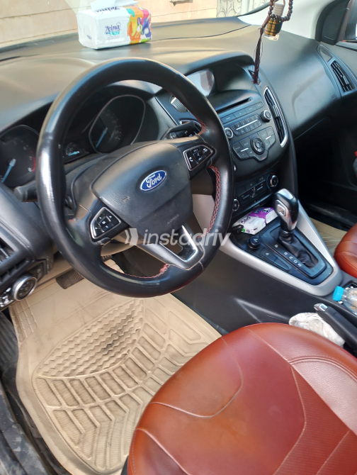 Ford Focus 2018 Bronze Used for Sale - 3