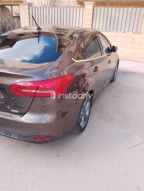 Ford Focus 2018 Bronze Used for Sale - 5