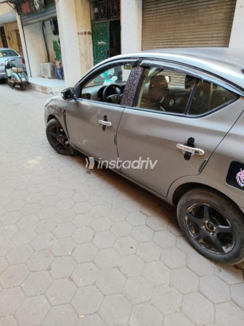 Nissan Sunny 2016 Gray Used for Sale - 3