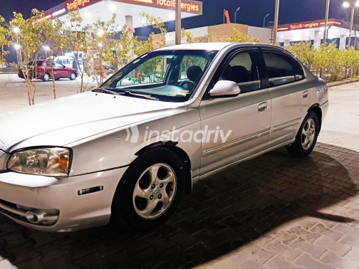 هيونداي افانتي 2006 فضي مستعملة للبيع - 1