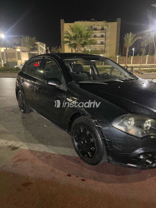 بريليانس FRV 2012 أسود مستعملة للبيع - 8