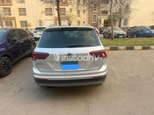 Volkswagen Tiguan 2020 White Used for Sale - 3