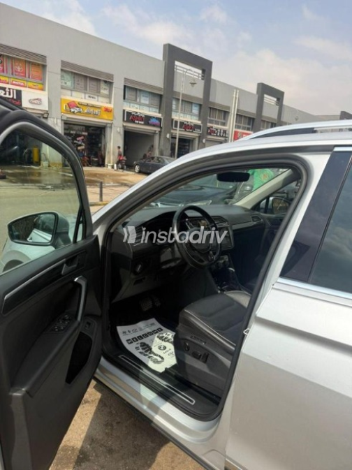 Volkswagen Tiguan 2020 White Used for Sale - 8