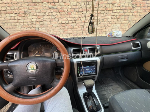 سكودا اوكتافيا A4 2003 أزرق غامق مستعملة للبيع - 3