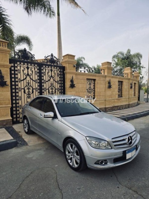Mercedes C 180 2010 Silver Used for Sale - 1