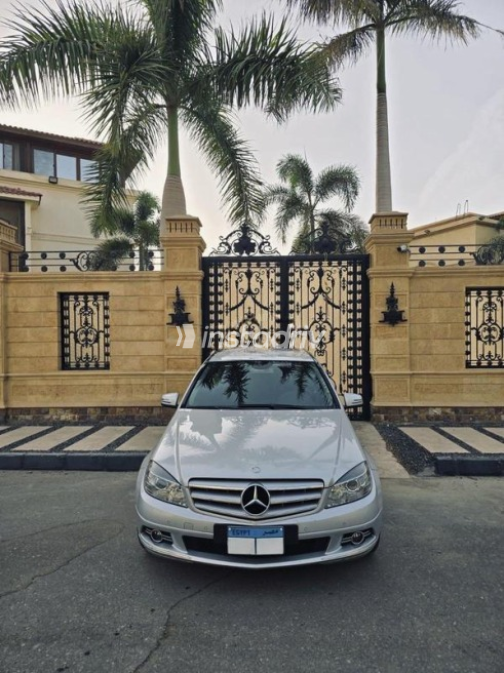 Mercedes C 180 2010 Silver Used for Sale - 3