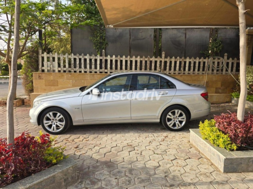 Mercedes C 180 2010 Silver Used for Sale - 6