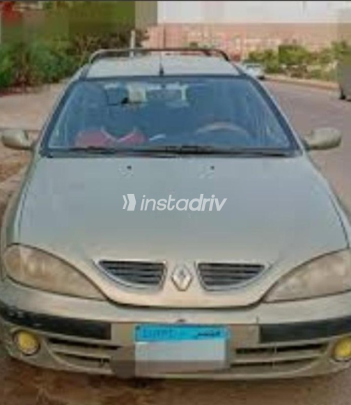 رينو ميجان 2000 أبيض مستعملة للبيع - 1