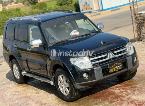 Mitsubishi Pajero 2008 Black Used for Sale - 4