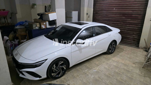 Hyundai Avante 2024 White Used for Sale - 3