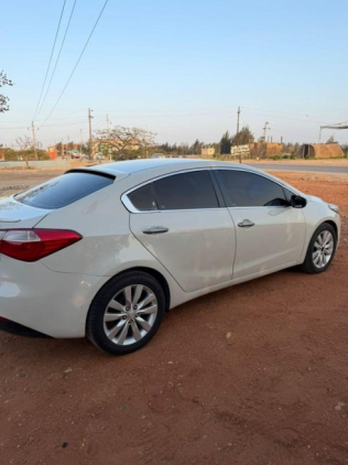 Kia Grand Cerato 2015 White Used for Sale