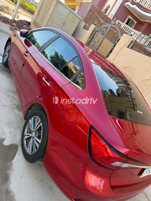ام جى 5 2021 أحمر مستعملة للبيع - 4