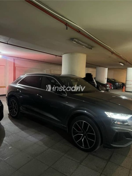 Audi Q8 2022 Gray Used for Sale - 3