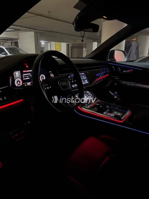 Audi Q8 2022 Gray Used for Sale - 5