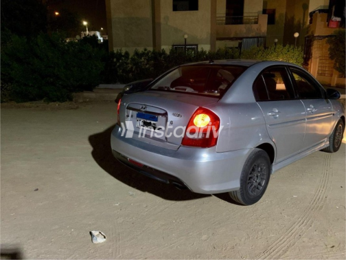 هيونداي اكسنت 2011 رمادي مستعملة للبيع - 5