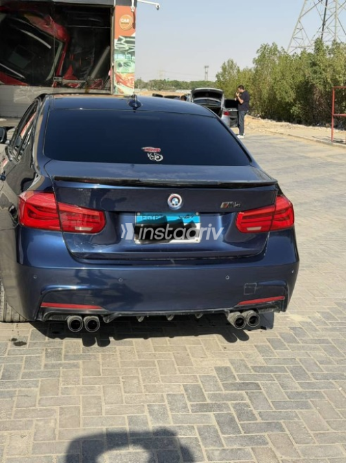 بي ام دبليو 328 2015 أزرق غامق مستعملة للبيع - 4