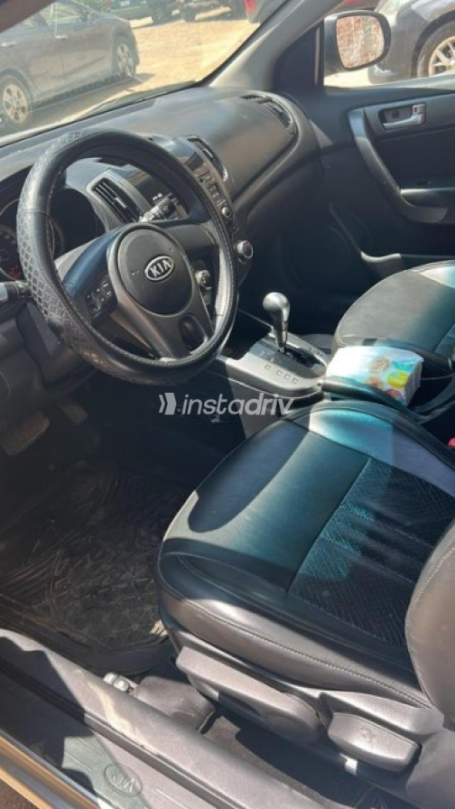 Kia Cerato 2010 Silver Used for Sale - 2