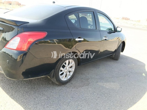 Nissan Sunny 2025 Black Used for Sale - 4